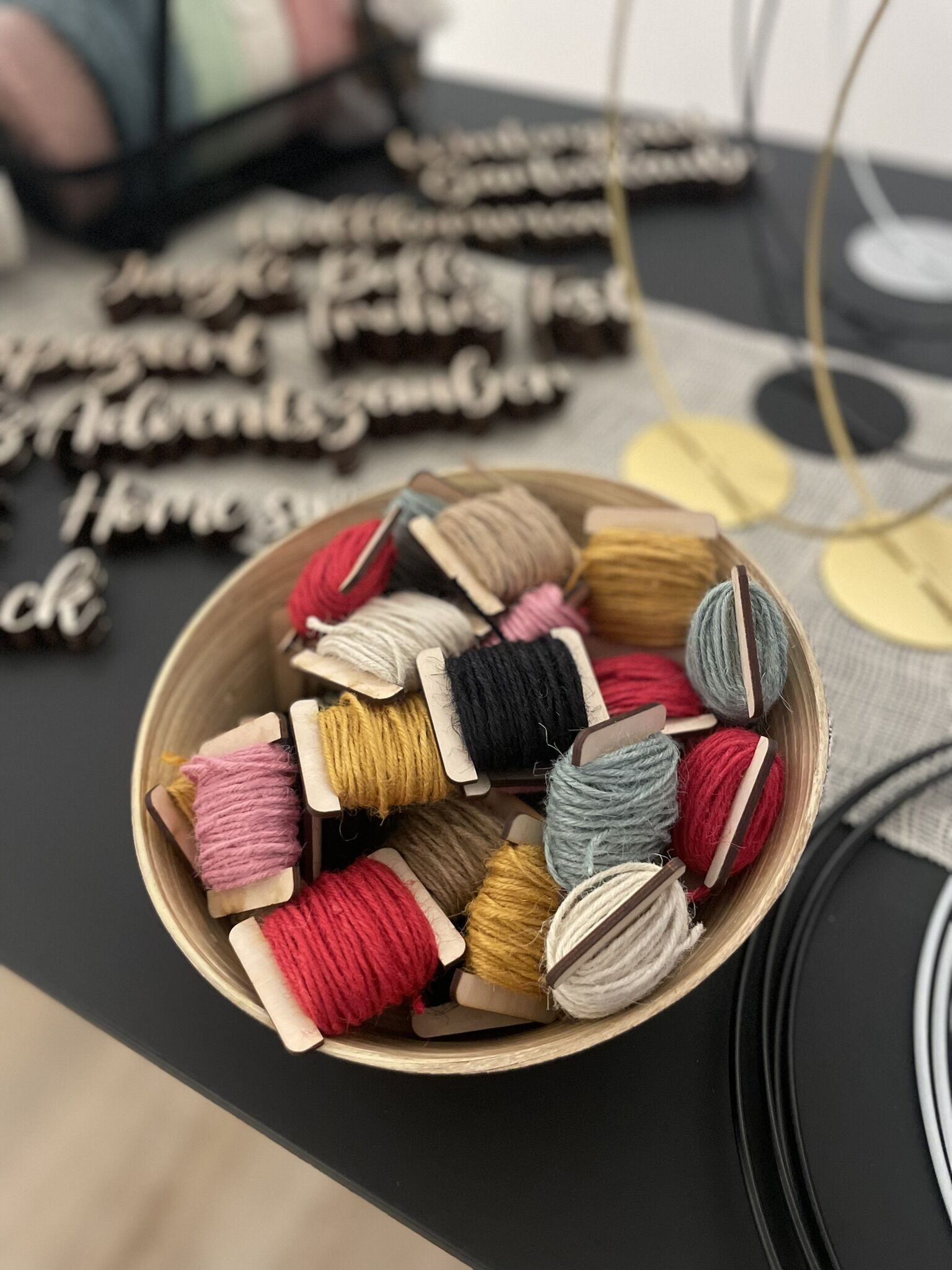Workshop: Flowerloop // Do., 11.06.2026 // 19–21 Uhr – Bild 14