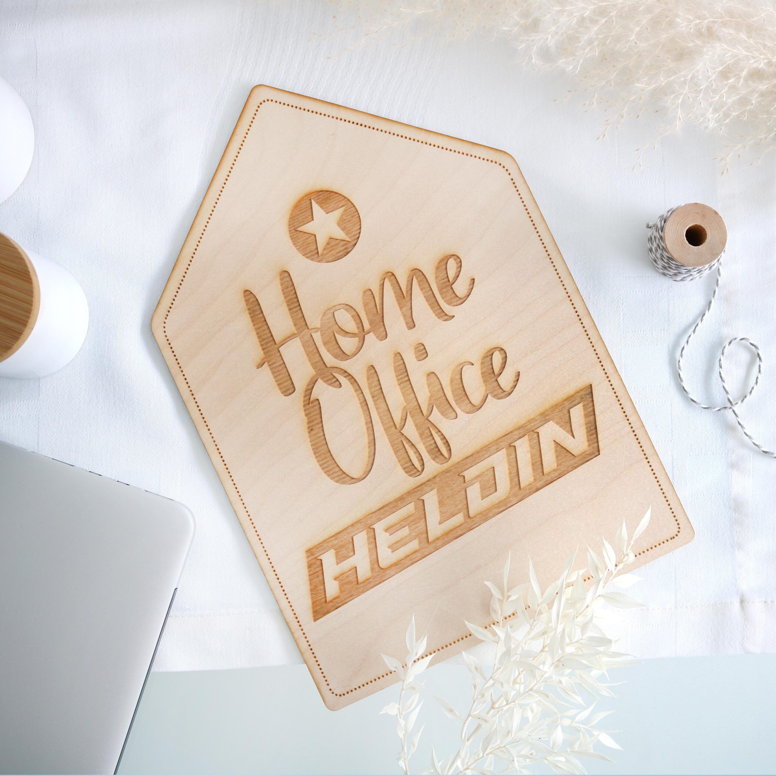 Holzschild Homeoffice Heldin